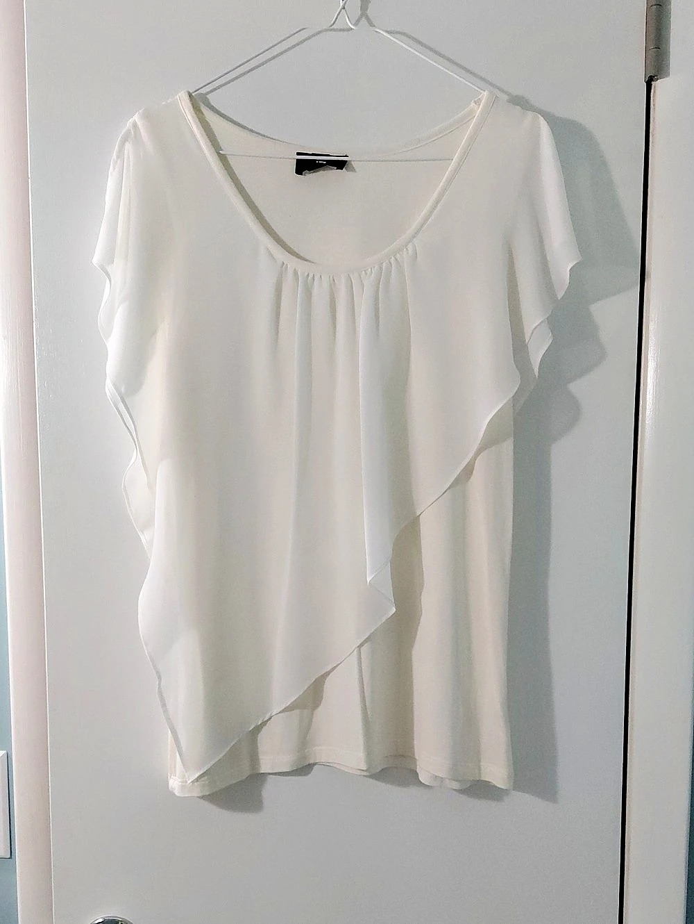 BYER Ruffle Sleeve Blouse in White Size XL